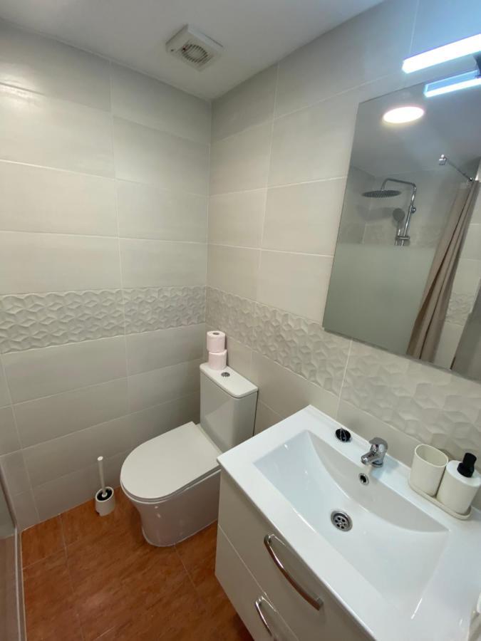 Habitaciones Con Bano Y Cocina Privada バレンシア エクステリア 写真