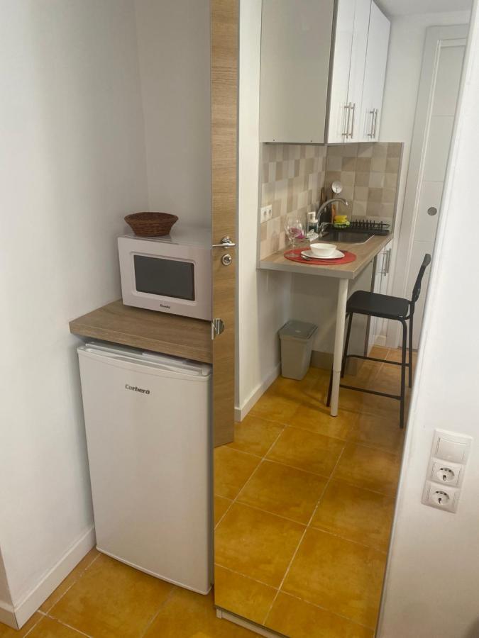 Habitaciones Con Bano Y Cocina Privada バレンシア エクステリア 写真